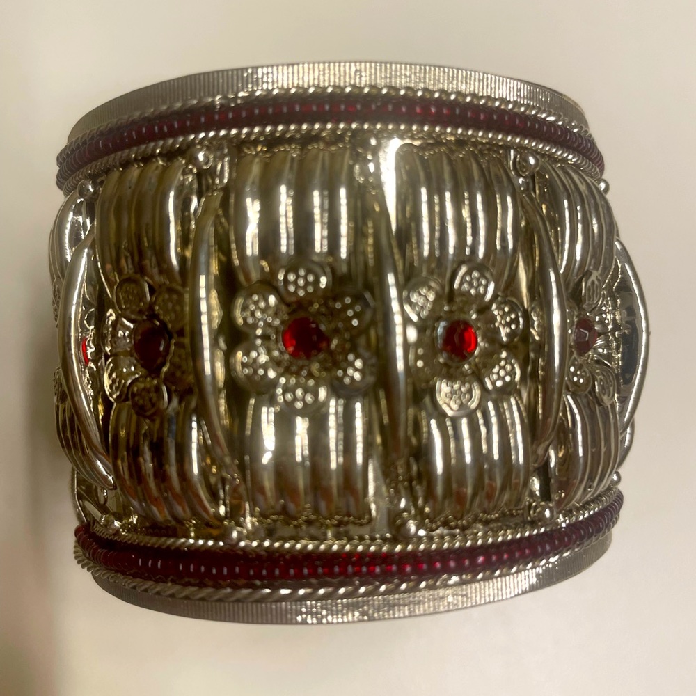 ✨BLING-BLING✨ GRANETE BURGANDYGEMS SILVER BANGLE BRACELET